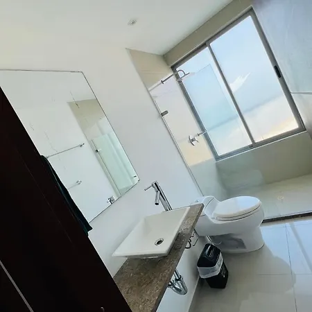 Apartamento Amazing Beachfront! 5m Wall City, Infinitypool,gym *